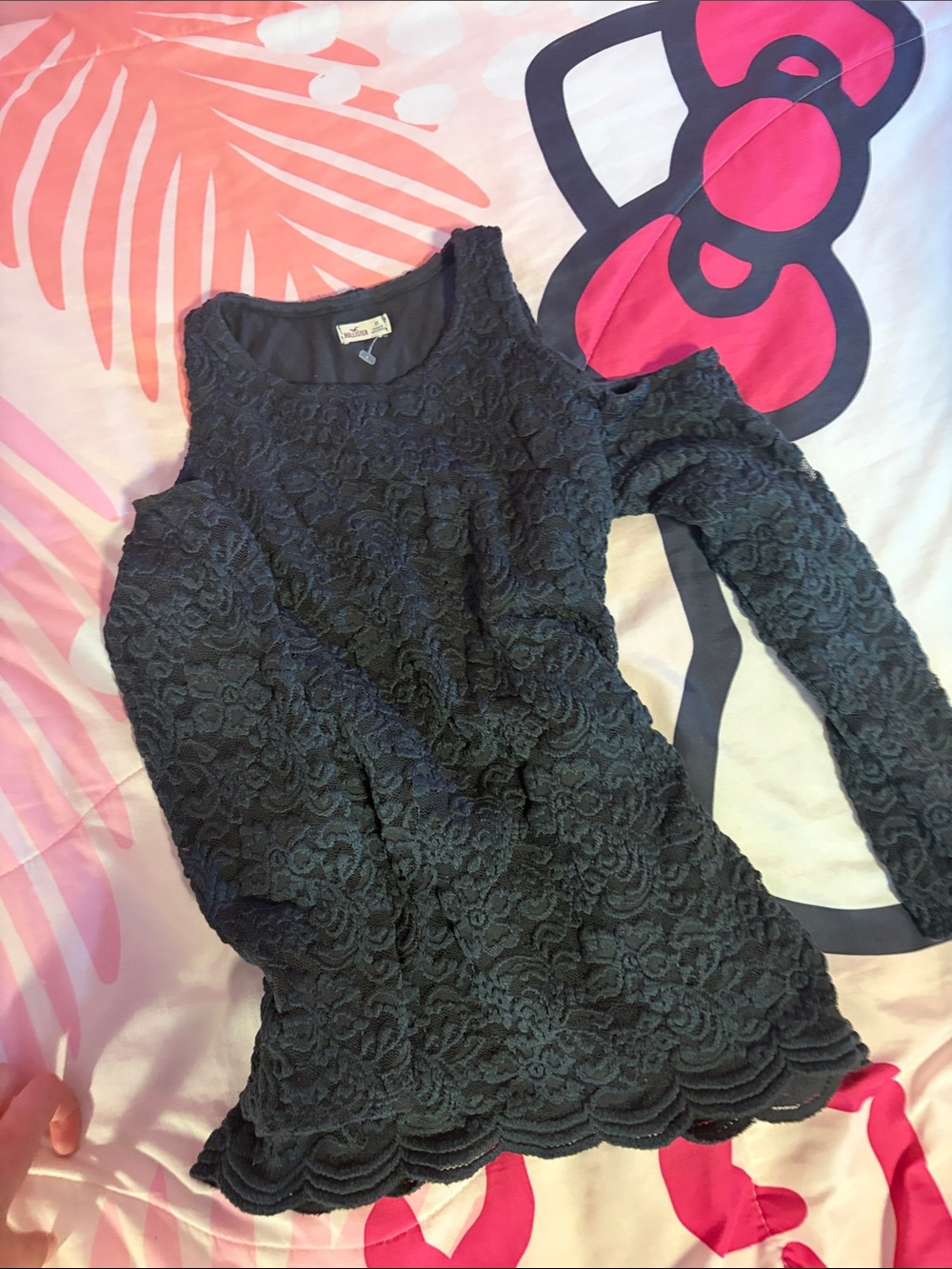 Vintage Hollister Black Lace Cold-Shoulder Long Sleeve Top